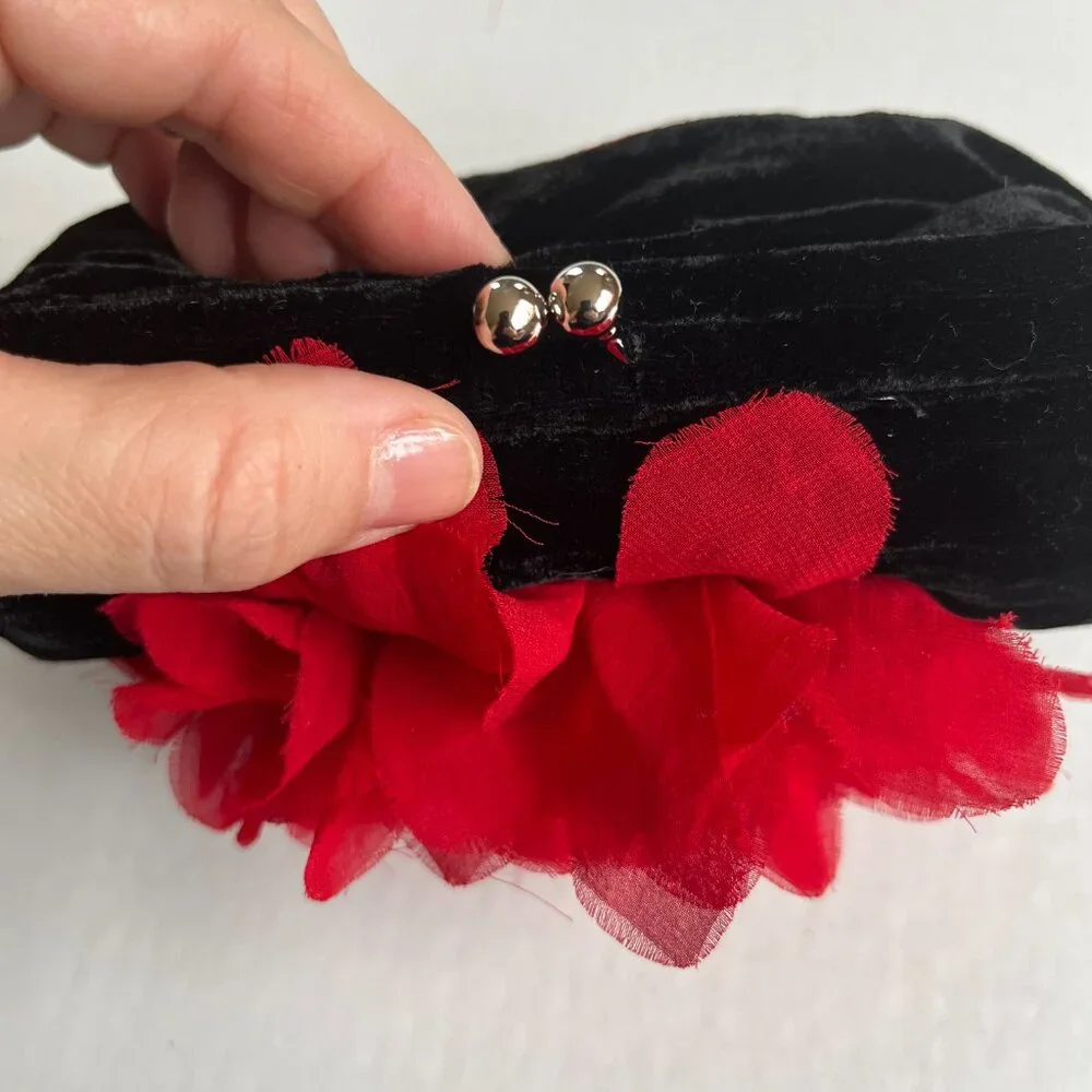 Cupcake Small Bag Wrist Clutch Wallet Velvet Flower click-clack Closure